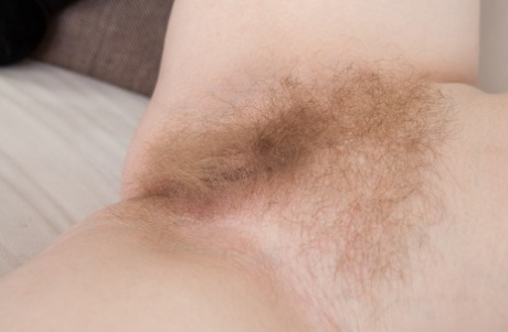 Pretty pregnant blonde Jessica Hard shows her baby belly & spreads hairy kit