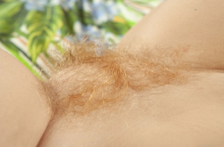Amateur girlfriend Syntia shows her big bum and flaunts her hairy vagina
